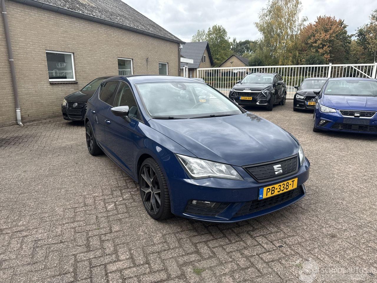 SEAT Leon - 1.0 EcoTSI St.BnsI. REST BPM €400,-!!! - AutoWereld.nl