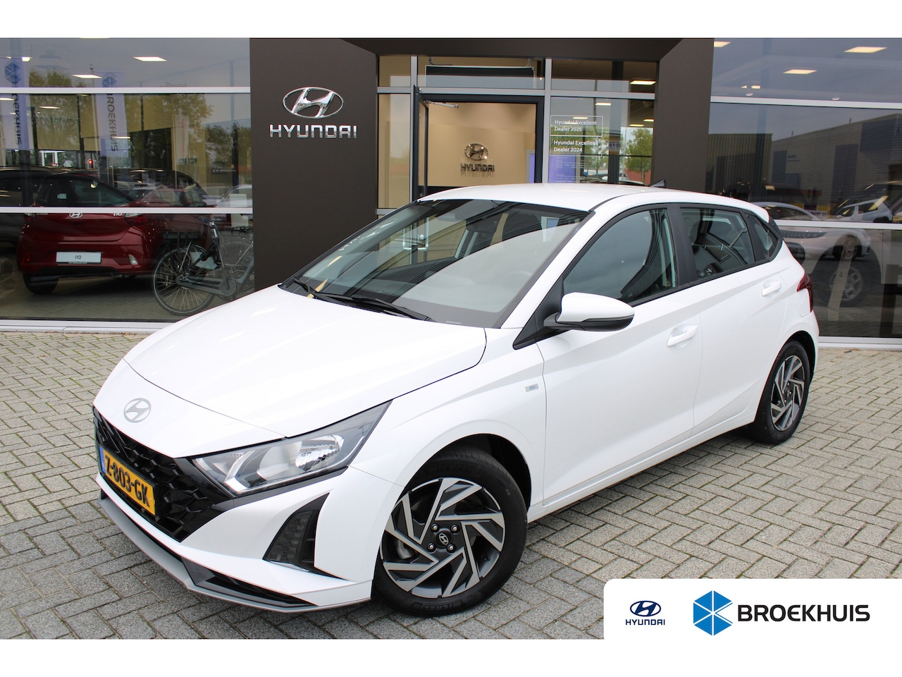 Hyundai i20 - 1.0 T-GDI Mildhybride Comfort Smart | Navigatie | Lane Assist | Achteruitrijcamera | Airco - AutoWereld.nl