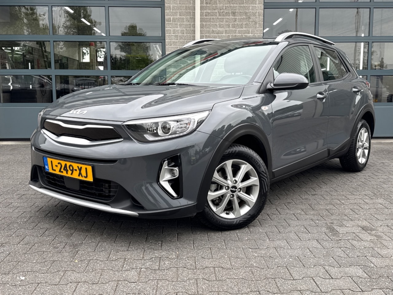 Kia Stonic - 1.0 T-GDi MHEV DynamicLine |PARKEERCAMERA|CLIMA| - AutoWereld.nl