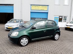 Toyota Yaris - 1.3-16V VVT-i Sol airco 5 deurs