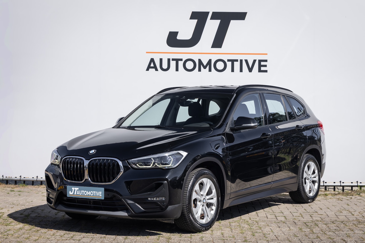 BMW X1 - XDRIVE25E Executive hyb Elektrische kofferbak | Cruise Control | Dab | pdc | klimaat contr - AutoWereld.nl