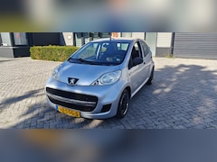 Peugeot 107 - 1.0-12V sport Bj 2009