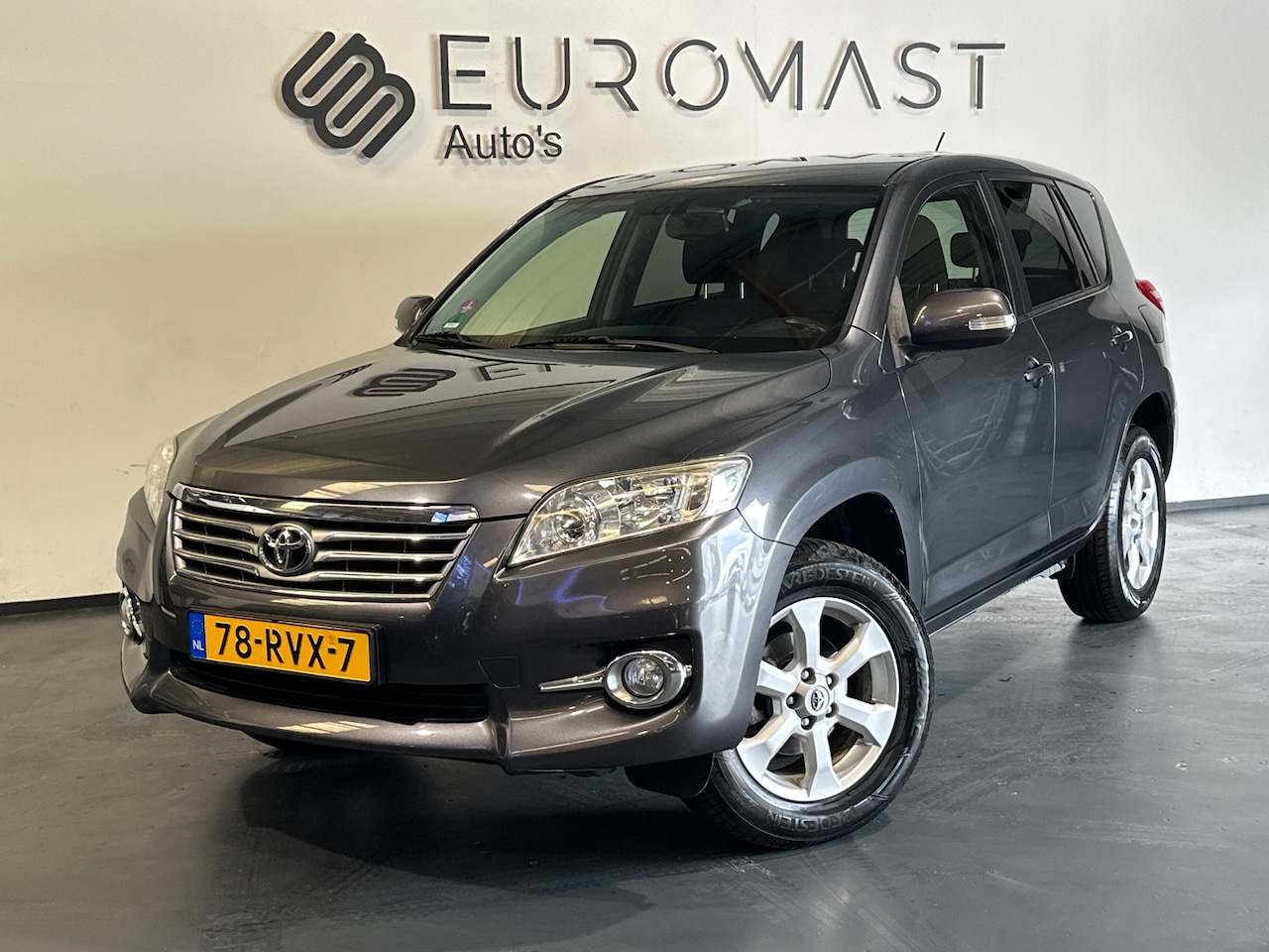 Toyota RAV4 - 2.0 VVTi Dynamic 2WD 1ste Eigenaar | Airco | Trekhaak | Trekhaak | Dealer onderhouden - AutoWereld.nl