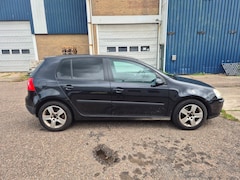 Volkswagen Golf - 1.6 FSI Trendline, airco , navigatie/ZIE OMSCHRIJVING