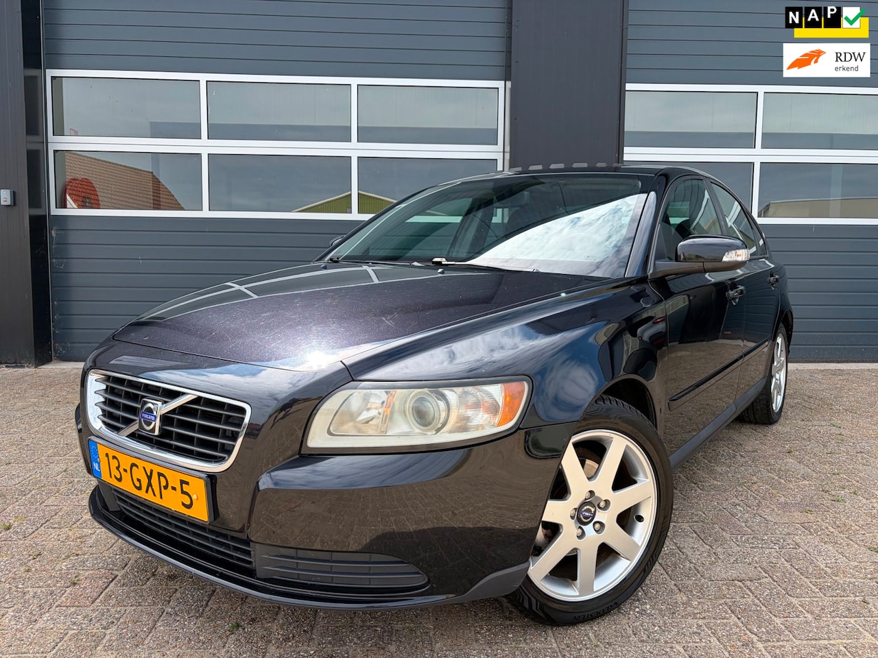 Volvo S40 - 1.8 Momentum|Airco|Cruise control|Pano!!!| - AutoWereld.nl