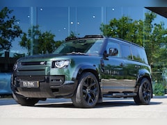 Land Rover Defender 110 - FULL URBAN PACK / Meridian / Panoramadak
