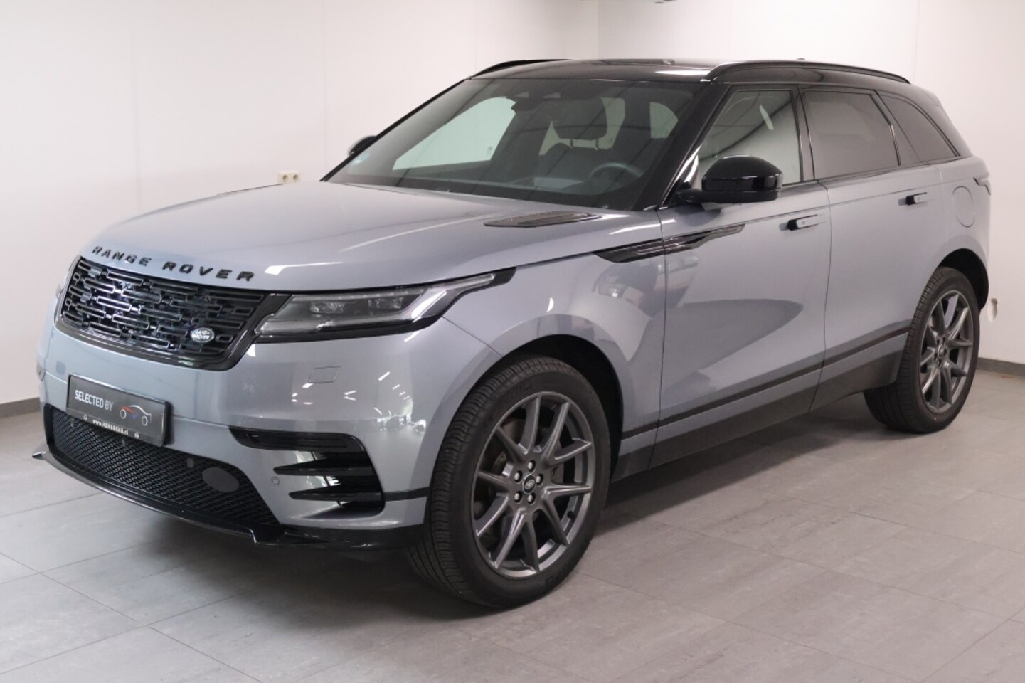 Land Rover Range Rover Velar - 2.0 P400e AWD Dynamic SE RIJKLAAR INCL RR GARANTIE - AutoWereld.nl