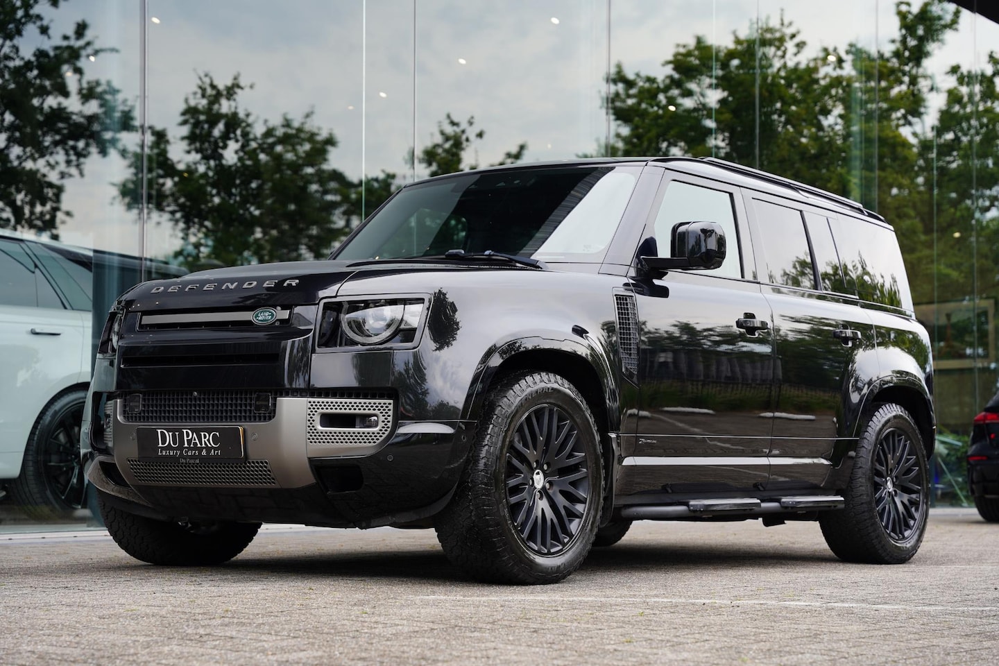 Land Rover Defender 110 - 3.0 D250 110 HSE / Commercial / XPELL - AutoWereld.nl
