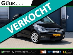 Volkswagen Touran - 1.5 TSI Comfortline Business 7p | ACC | Camera | Stoelverwarming |