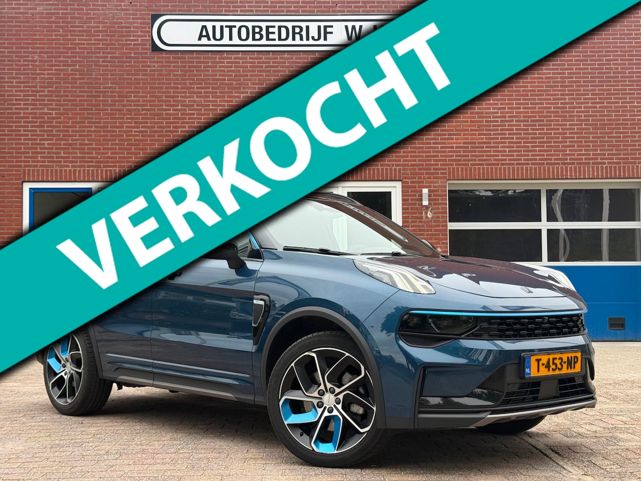 Lynk & Co 01 - 1.5/Pano/Apple carplay/Stoelverwarming/Zwarte hemel/360/ - AutoWereld.nl