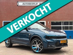 Lynk & Co 01 - 1.5/Pano/Apple carplay/Stoelverwarming/Zwarte hemel/360/