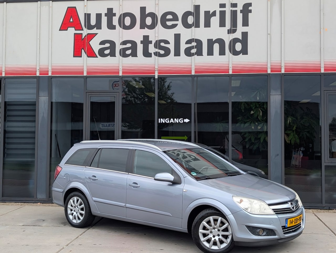 Opel Astra Wagon - 1.6 Temptation - Airco - Trekhaak - AutoWereld.nl