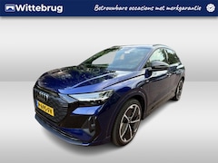 Audi Q4 e-tron - 40 S-Line 77 kWh / AUTOMAAT/ WARMTEPOMP/ DIGITAL DASH/ ALCANTARA&LEDER/ CLIMATE/ STOELVERW