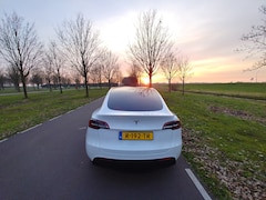 Tesla Model Y - RWD