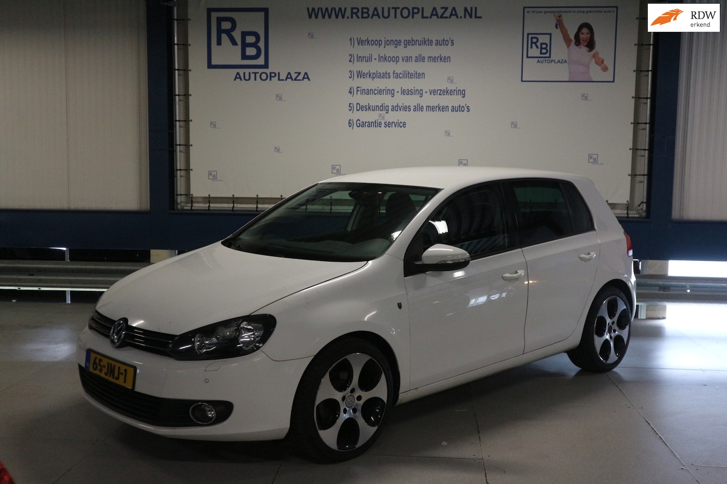 Volkswagen Golf - 1.4 TSI AUTOMAAT / AIRCO / STOELVERWARMING ! ! ! - AutoWereld.nl