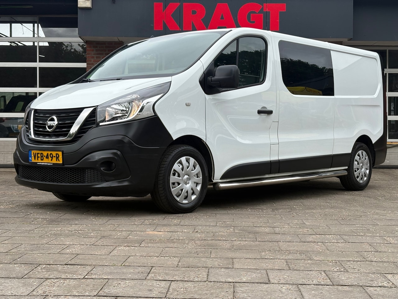 Nissan nv300 - 2.0 dCi 120 L2H1 Acenta DC Comfort|NAP|DUBBElCABINE|airco|cruise|navi|parkeersensoren acht - AutoWereld.nl
