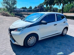 Toyota Aygo - 1.0 VVT-i x-now