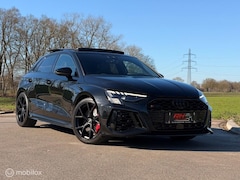 Audi RS3 - 2.5 TFSI RS3 Full option PANO/KEYLESS/HEAD-UP/