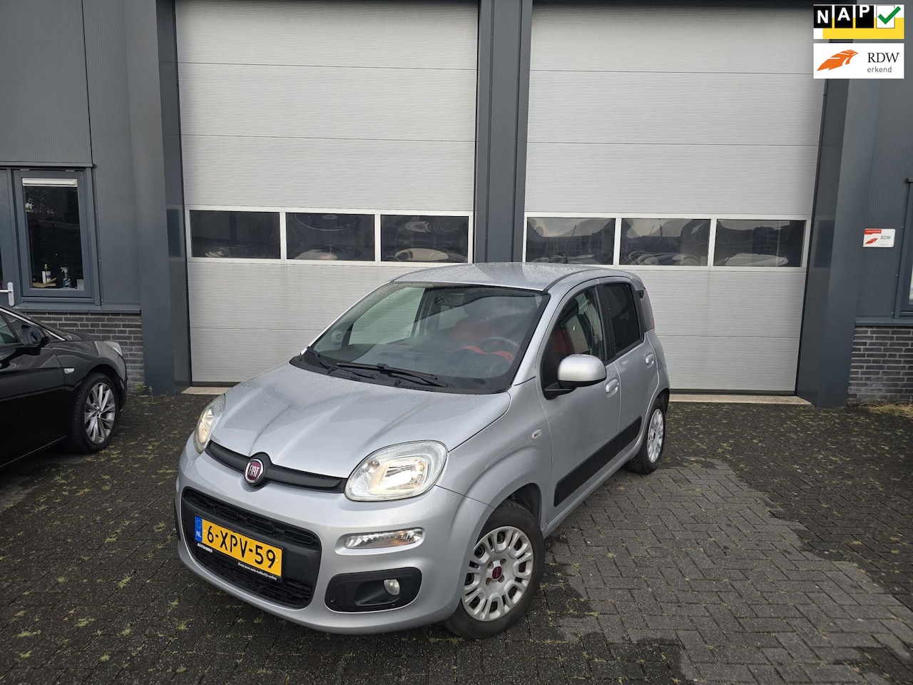 Fiat Panda - 0.9 TwinAir Lounge Automaat Airco Parkeersensor - AutoWereld.nl