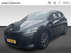 BMW 2-serie Active Tourer - 220i l M-Sport | 18 inch M Dubbelspaak (Styling 938 M) in Bicolor Midnight Grey | Achterui