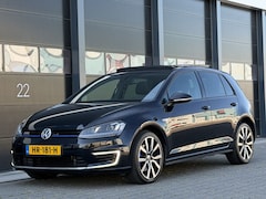 Volkswagen Golf - 1.4 TSI GTE Pano Clima Camera