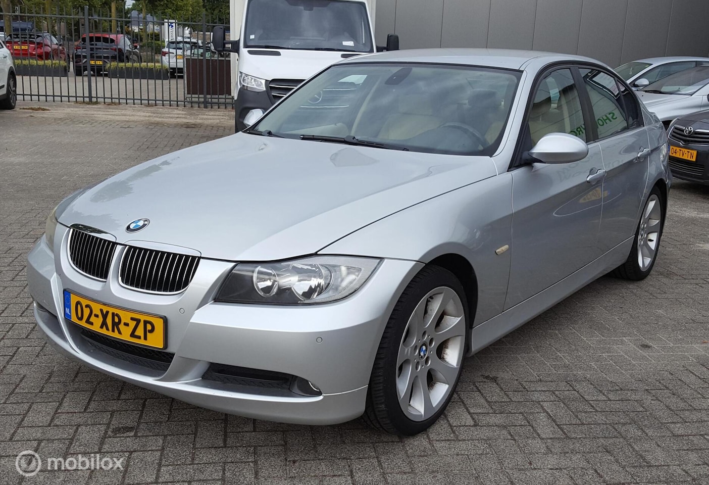 BMW 3-serie - 318i Executive AUTOMAAT / 160997 KM. NAP - AutoWereld.nl