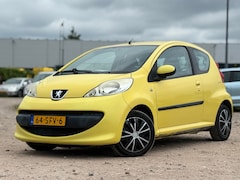 Peugeot 107 - 1.0-12V XR/ AUTOMAAT/ AIRCO