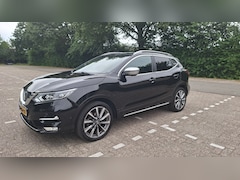 Nissan Qashqai - 1.3 Tekna + Panoramadak / 360 Camera / Leder / Bose / Trekhaak / Isofix