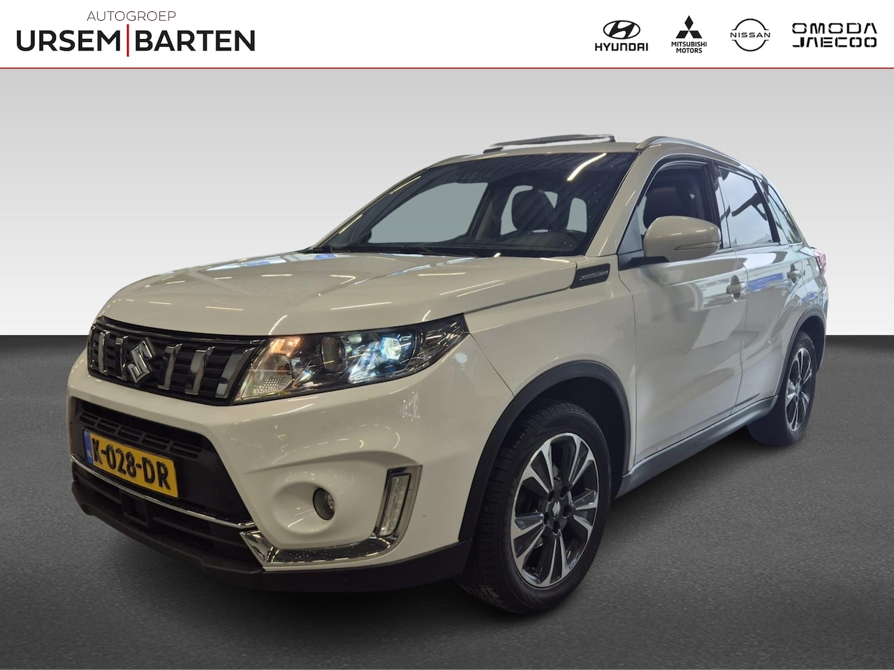 Suzuki Vitara - 1.4 Boosterjet AllGrip Stijl | Navigatiesysteem full map - AutoWereld.nl
