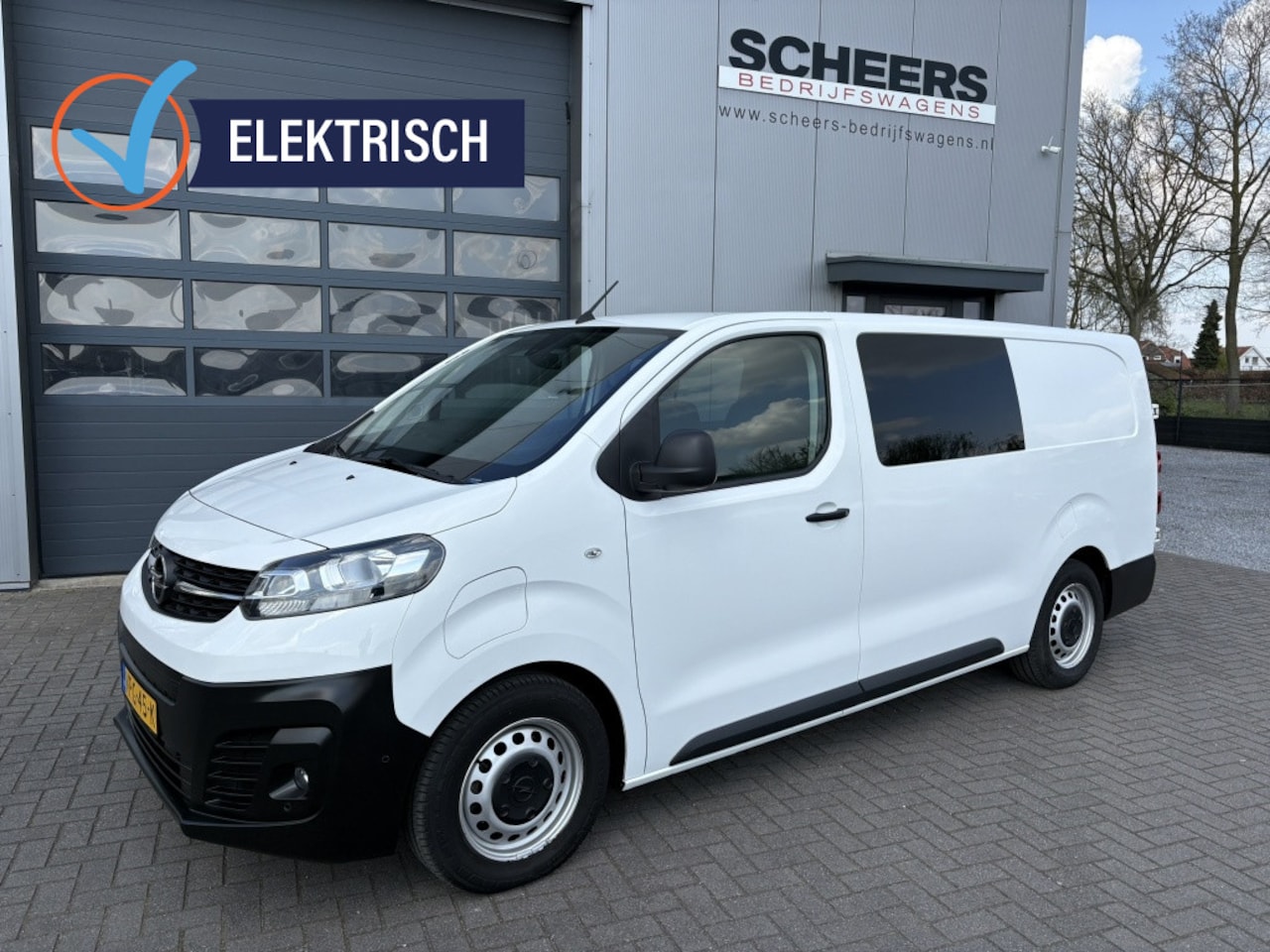 Opel Vivaro-e - L3 DC 75 kWh Dubbele Cabine | Airco | Navigatie - AutoWereld.nl