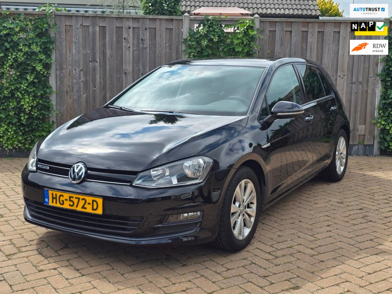 Volkswagen Golf - 1.0 TSI Business Edition Connected LMV,PDC,NAV,ECC. - AutoWereld.nl