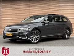 Volkswagen Passat Variant - 1.4 TSI PHEV GTE Business Camera / Trekhaak / Comfortstoel / Carplay