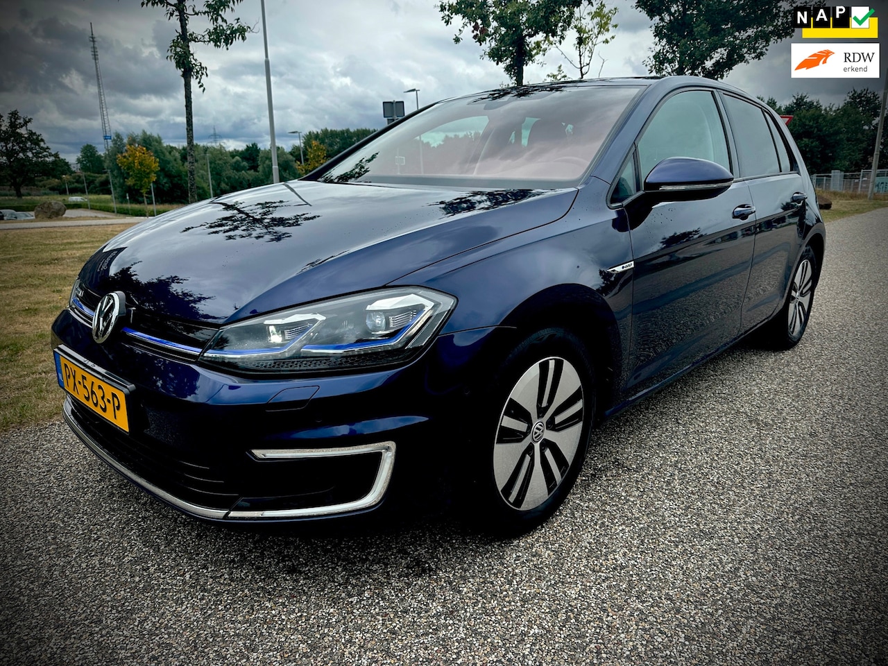Volkswagen e-Golf - 7,5 VIRTUAL COCKPIT, LEER, AFN TREKHAAK, NIEUWSTAAT,NAP - AutoWereld.nl