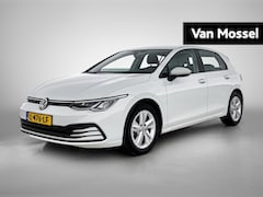 Volkswagen Golf - 1.0 TSI Life 110 PK | Stoel/Stuur- Verwarming | Apple Carplay/Android Auto | parkeersensor