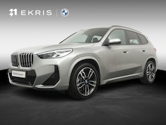 BMW X1 - xDrive25e M Sport | Camera | 19" M Dubbelspaak | Stoelverwarming | Navigatiesysteem | Park