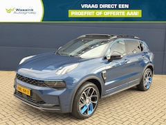 Lynk & Co 01 - 1.5 | Schuif-/Kanteldak | Elek. Bestuurdersstoel | 360 Graden Camera | Apple Carplay |