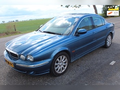 Jaguar X-type - 2.5 V6 Executive // loop / sloop //