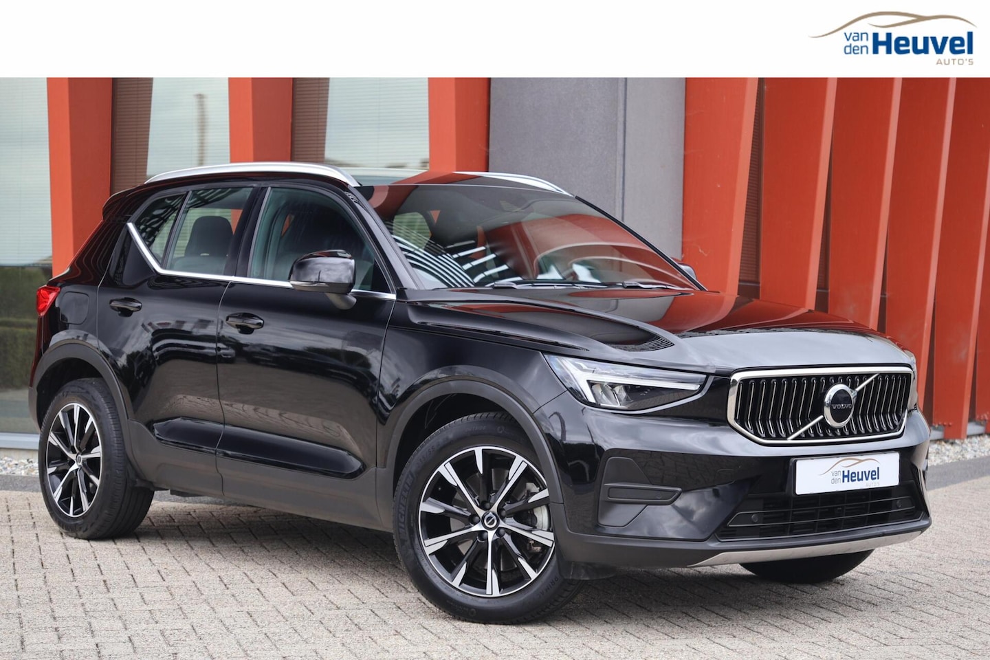 Volvo XC40 - T5 Recharge Core Bright | Stoelverwarming | Trekhaak | Camera | Keyless - AutoWereld.nl
