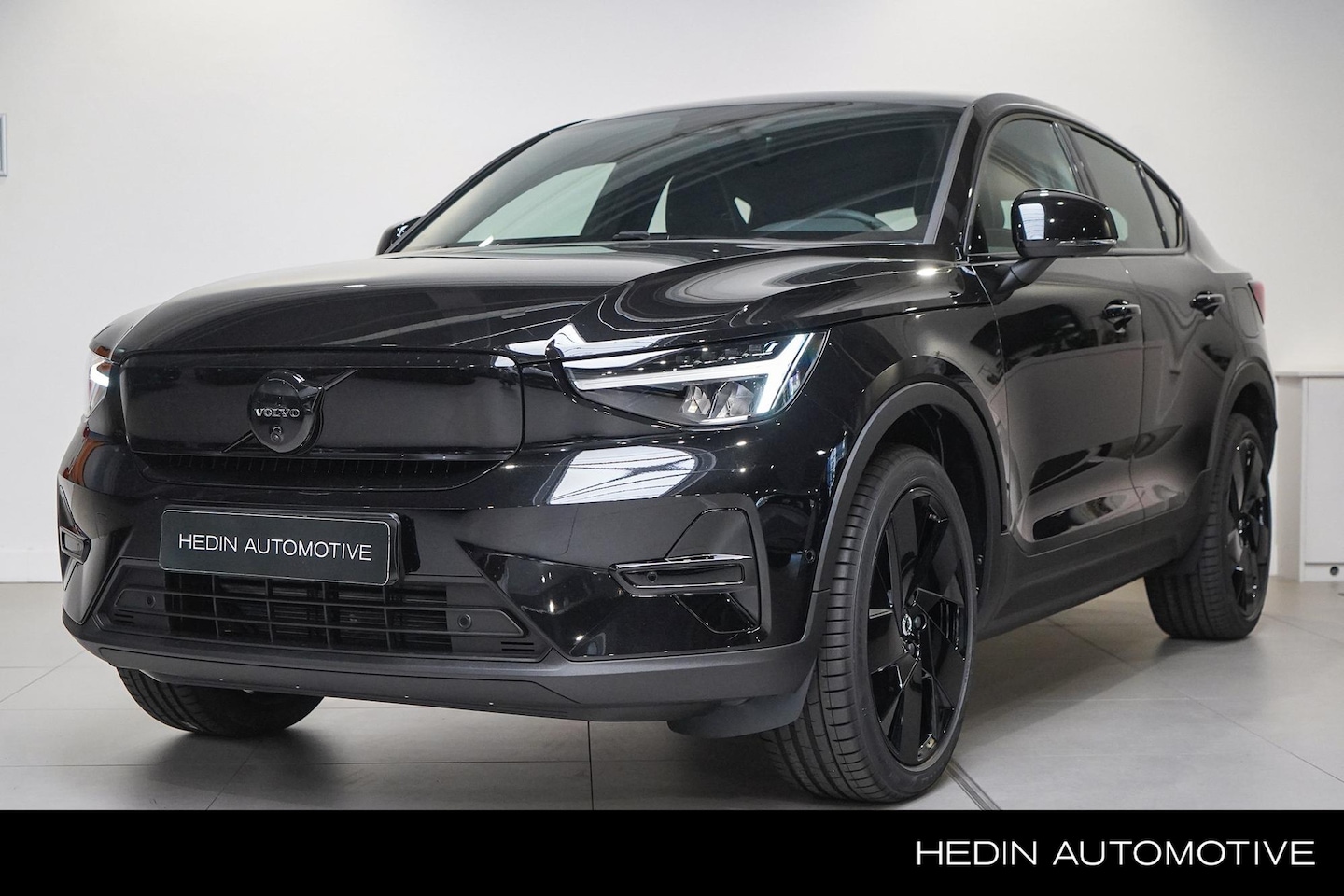 Volvo EC40 - Single Motor Extended Range Ultra Black Ed. 82 kWh | Harman/Kardon | 20'' Inch Velgen | Pa - AutoWereld.nl