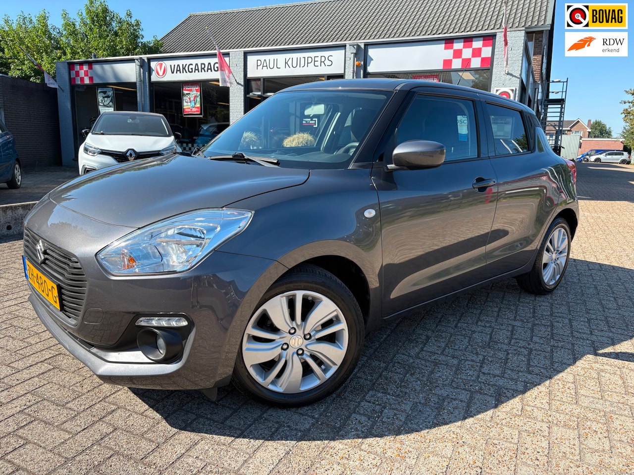 Suzuki Swift - 1.2 90PK Select *stoelverwarming +camera/navi/lm-velgen* - AutoWereld.nl
