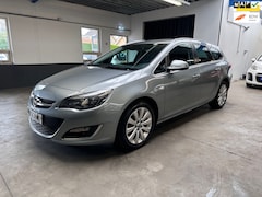 Opel Astra Sports Tourer - 1.4 Turbo Cosmo