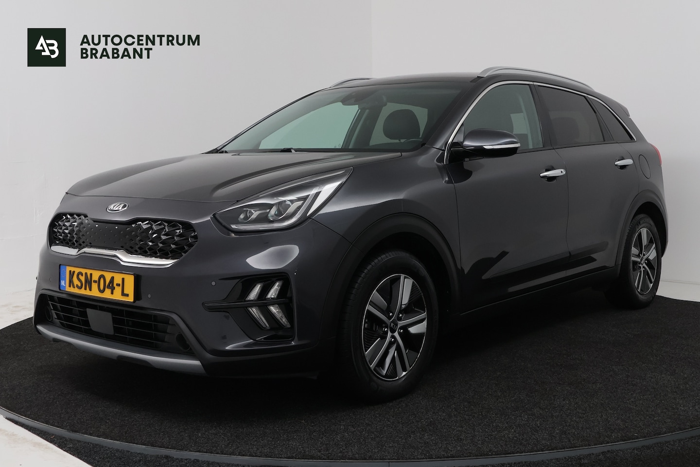 Kia Niro - 1.6 GDi Hybrid ExecutiveLine (STOEL/STUUR VERWARMING, CRUISE ADAPTIEF, CAMERA, NAVIGATIE) - AutoWereld.nl