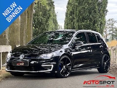 Volkswagen Golf - 1.4 TSI GTE