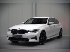 BMW 3-serie - 330e eDrive Edition High Executive | Stoelverwarming | Navigatie | Apple Carplay | Parkeer