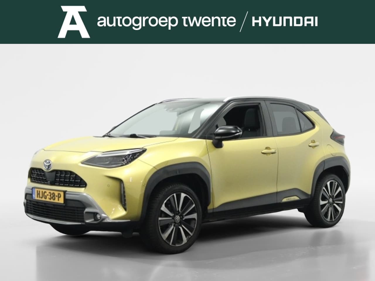 Toyota Yaris Cross - 1.5 Hybrid AWD | Leder | Panoramadak | 360 camera | Navigatie - AutoWereld.nl