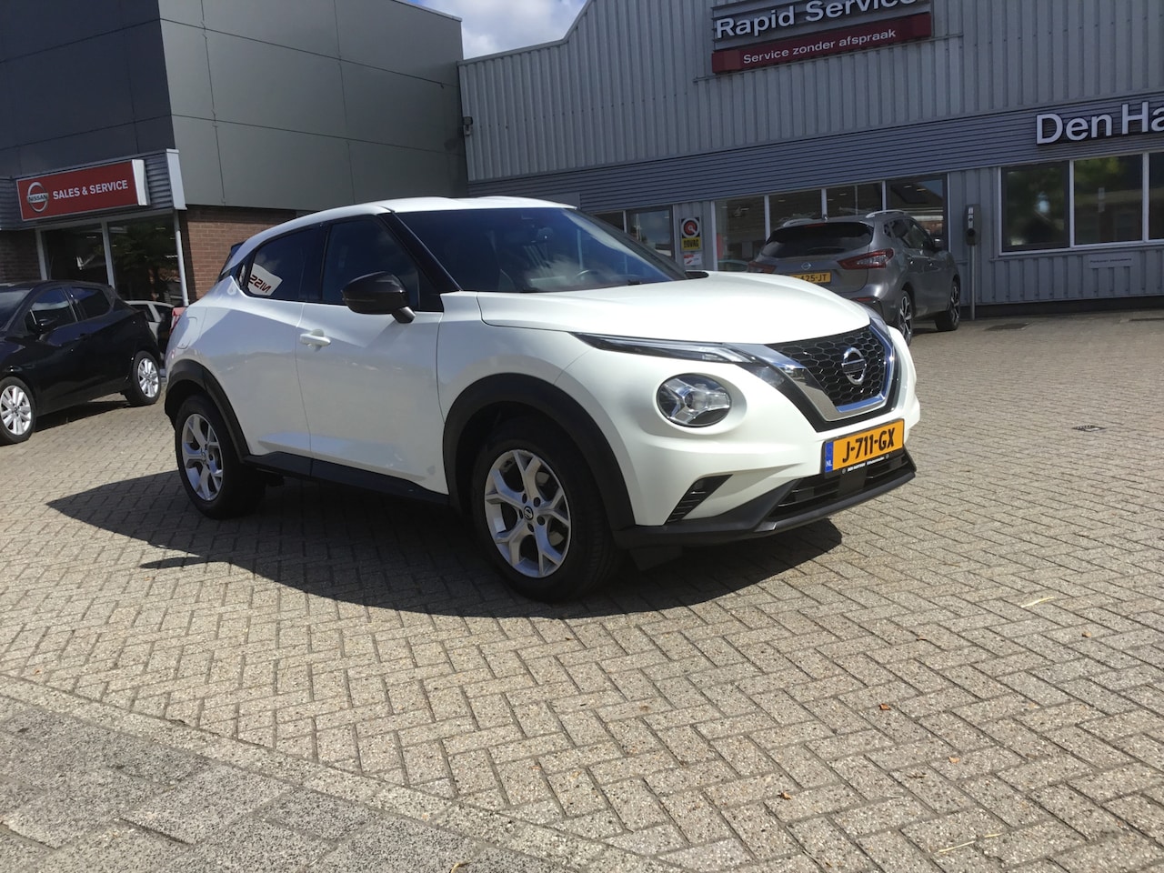 Nissan Juke - 1.0 DIG-T M6 N-Connecta - AutoWereld.nl