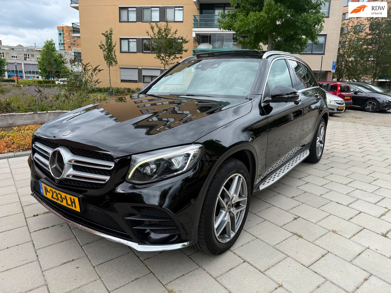 Mercedes-Benz GLC-klasse - 250 4MATIC Premium Plus | AMG | PANO | Distronic | Airmatic - AutoWereld.nl