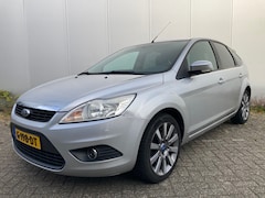 Ford Focus - 1.8 Trend Airco, voorruitverwarming, APK tot sept 2027