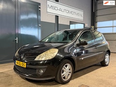 Renault Clio - 1.2-16V Special Line inruilkoopje
