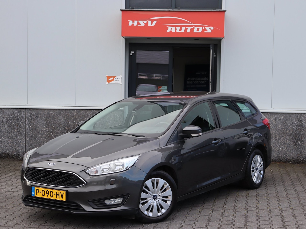 Ford Focus Wagon - 1.0 Titanium Edition navi airco *154.000km* - AutoWereld.nl